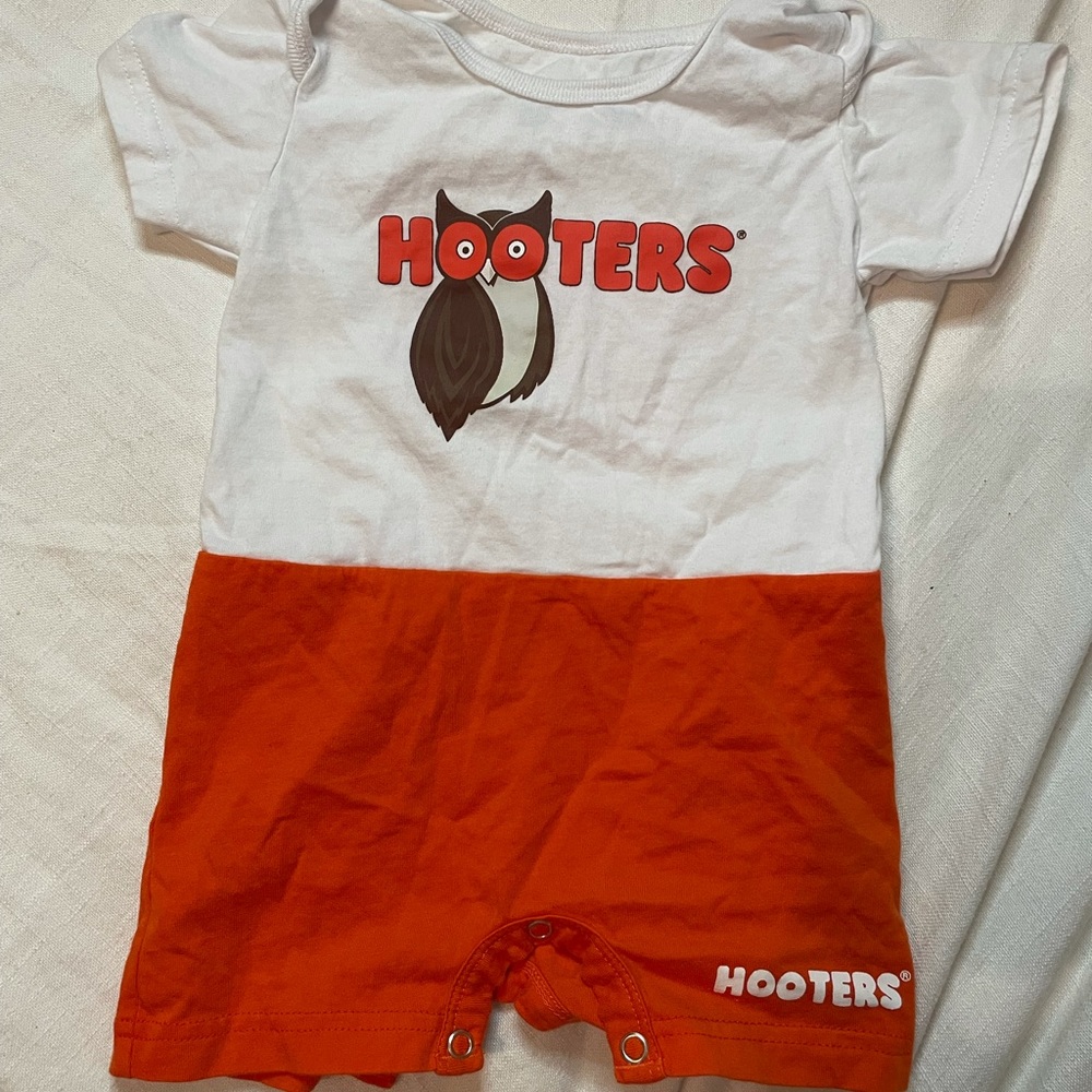Baby hooter uniform